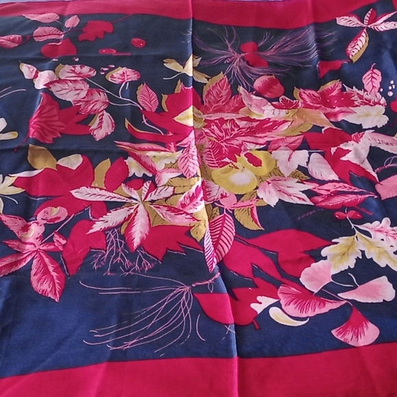 Hand Rolled Silk Scarf - Picture 4 of 8